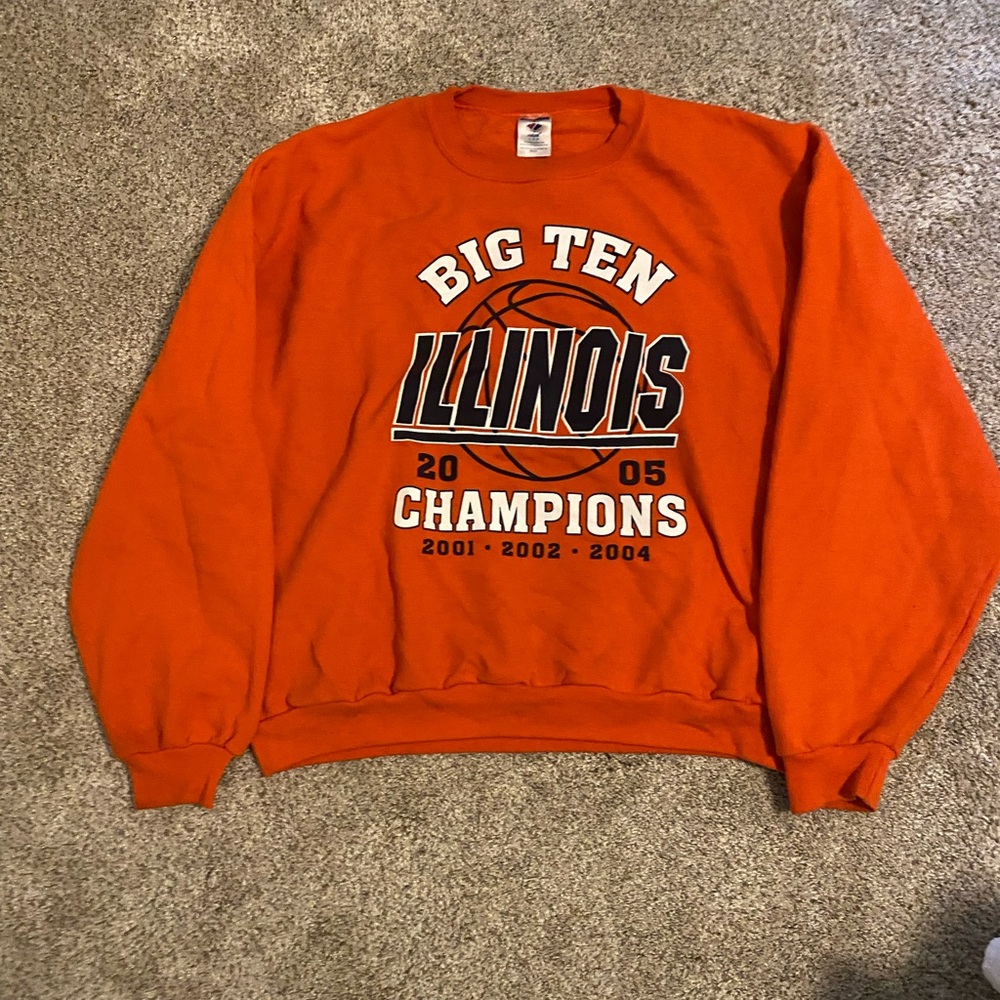 Big 10 Illinois Basketball 2005 Championship pull over sweater. Size large